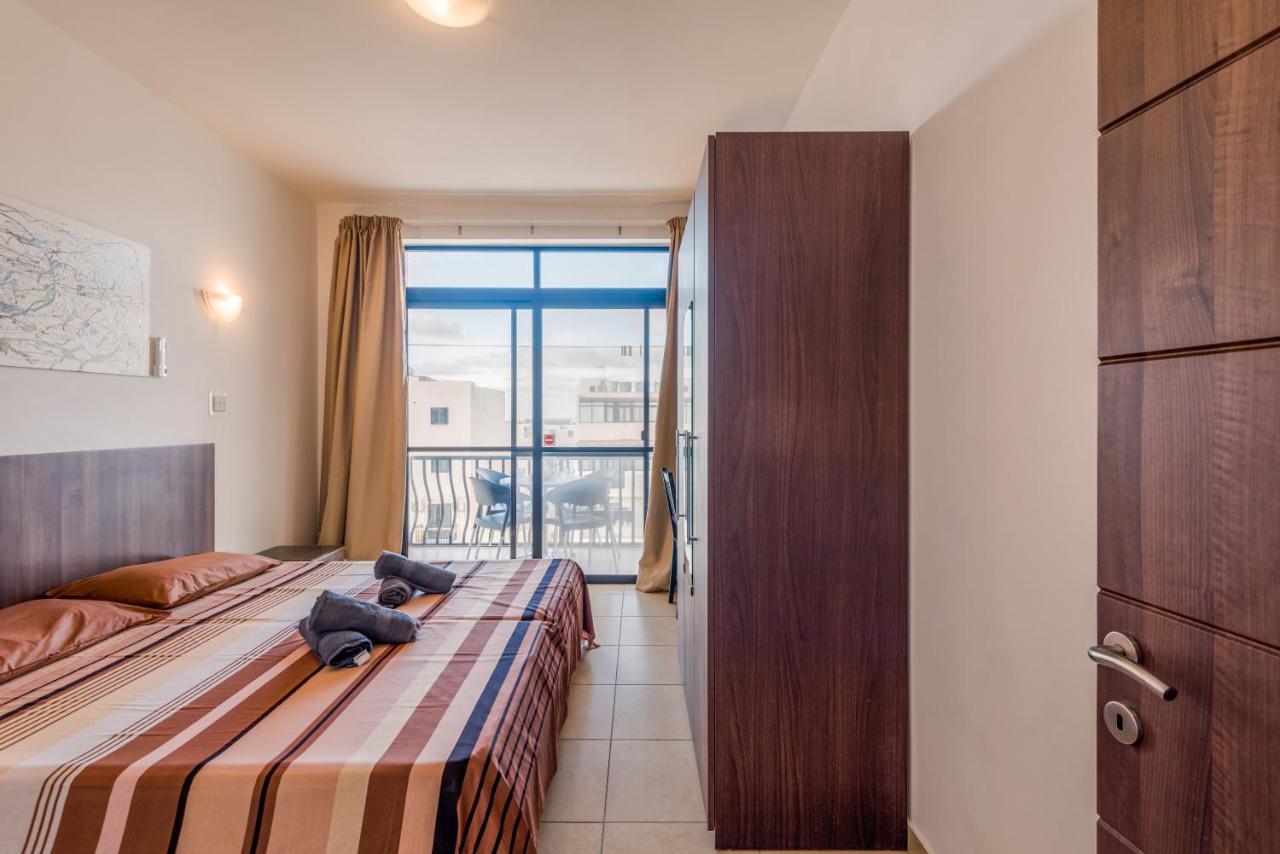 Seashells Apartments With Terrace, Just Off The Seafront In Bugibba - By Getawaysmalta San Pawl il-Baħar Eksteriør bilde
