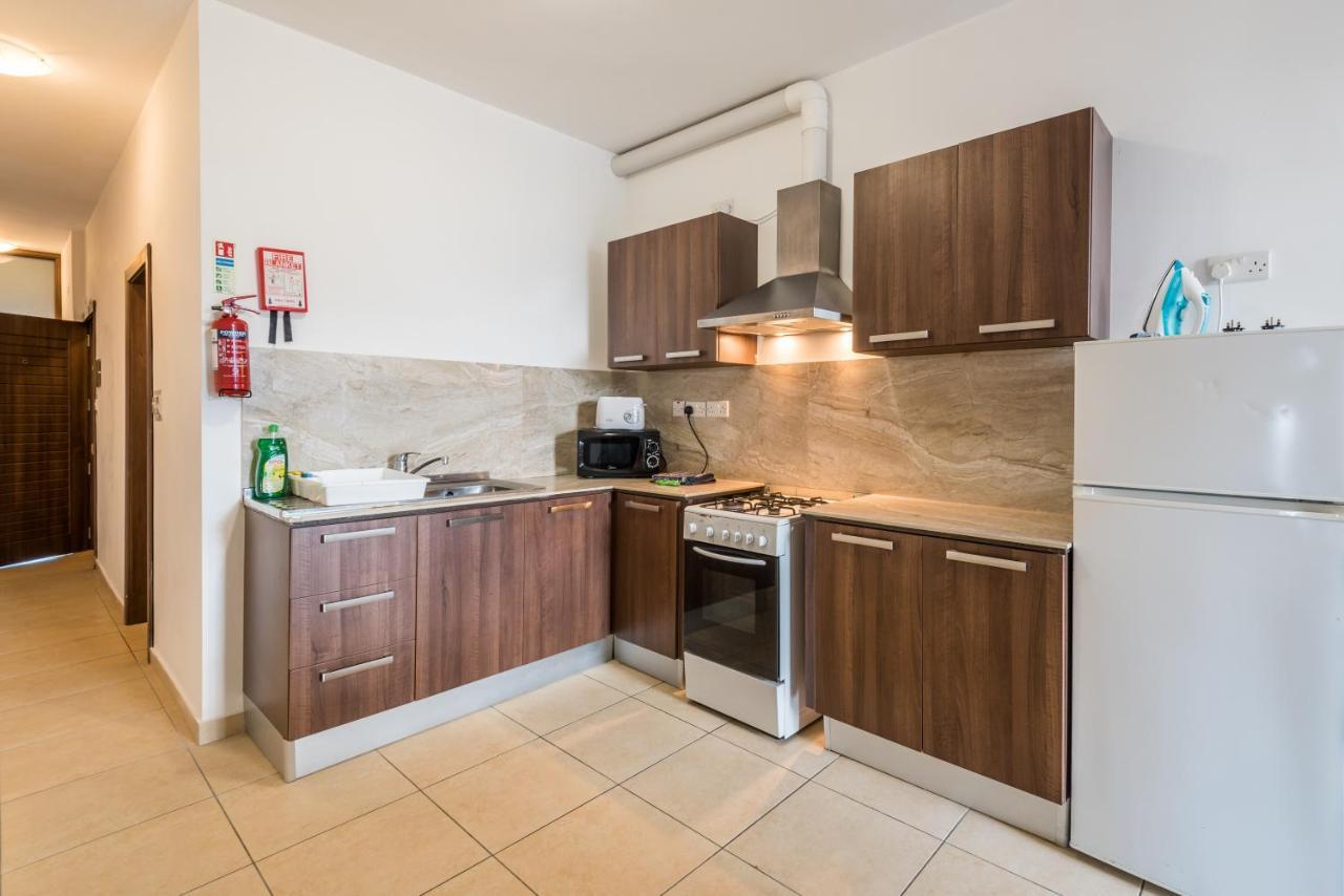 Seashells Apartments With Terrace, Just Off The Seafront In Bugibba - By Getawaysmalta San Pawl il-Baħar Eksteriør bilde